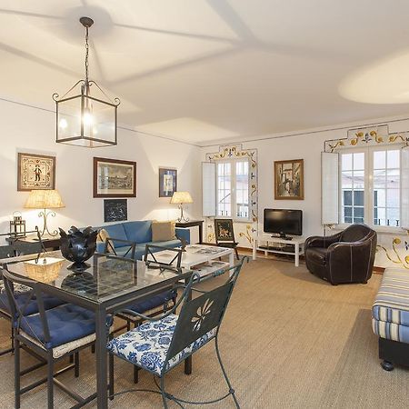 Bairrus Lisbon Apartments - Alfama II Room photo
