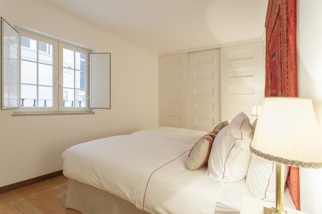 Bairrus Lisbon Apartments - Alfama II Room photo